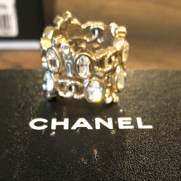 Chanel Authentic Gold Ring - Picture 5 of 5